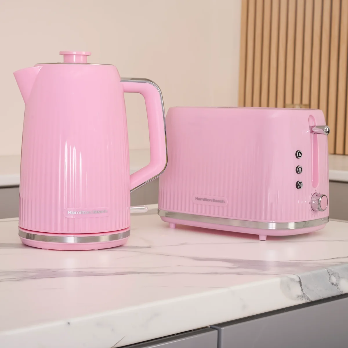 Hamilton Beach Miami Toaster Flamingo Pink - Image 4